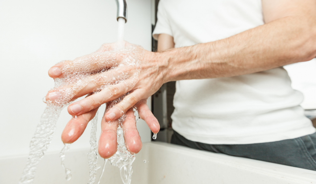 Hands washing ee220323