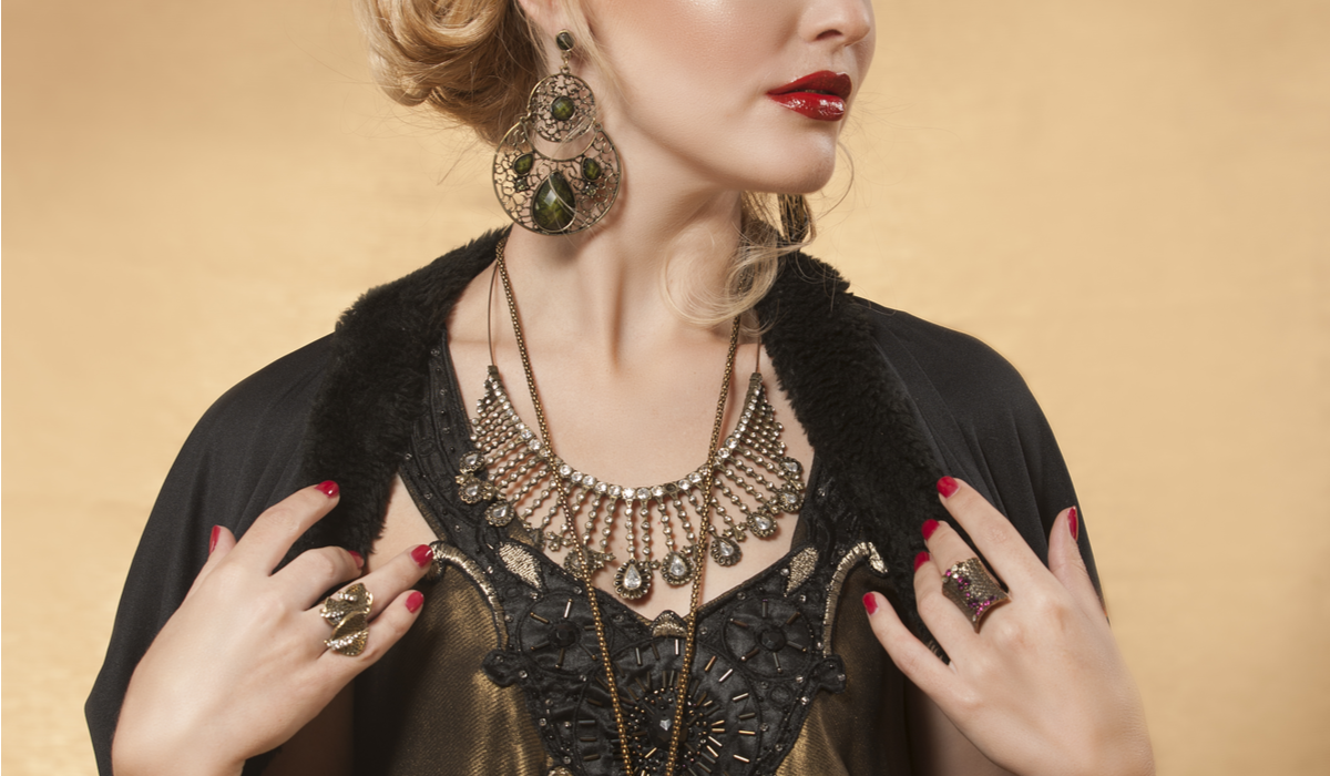 Portrait of empress Theodora in gold with black cape wearing Byzantine jewelries