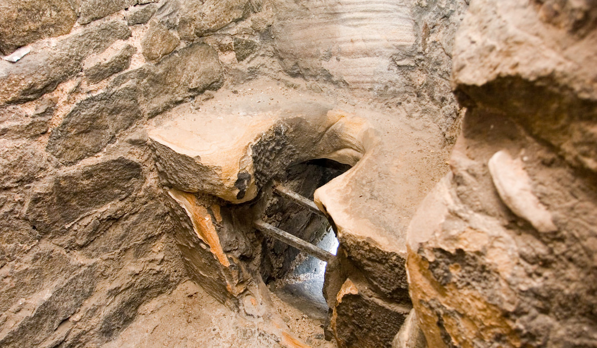 13 Medieval Toilet Habits Explained The Archaeological Box