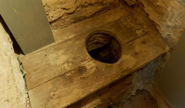 13 Medieval Toilet Habits Explained